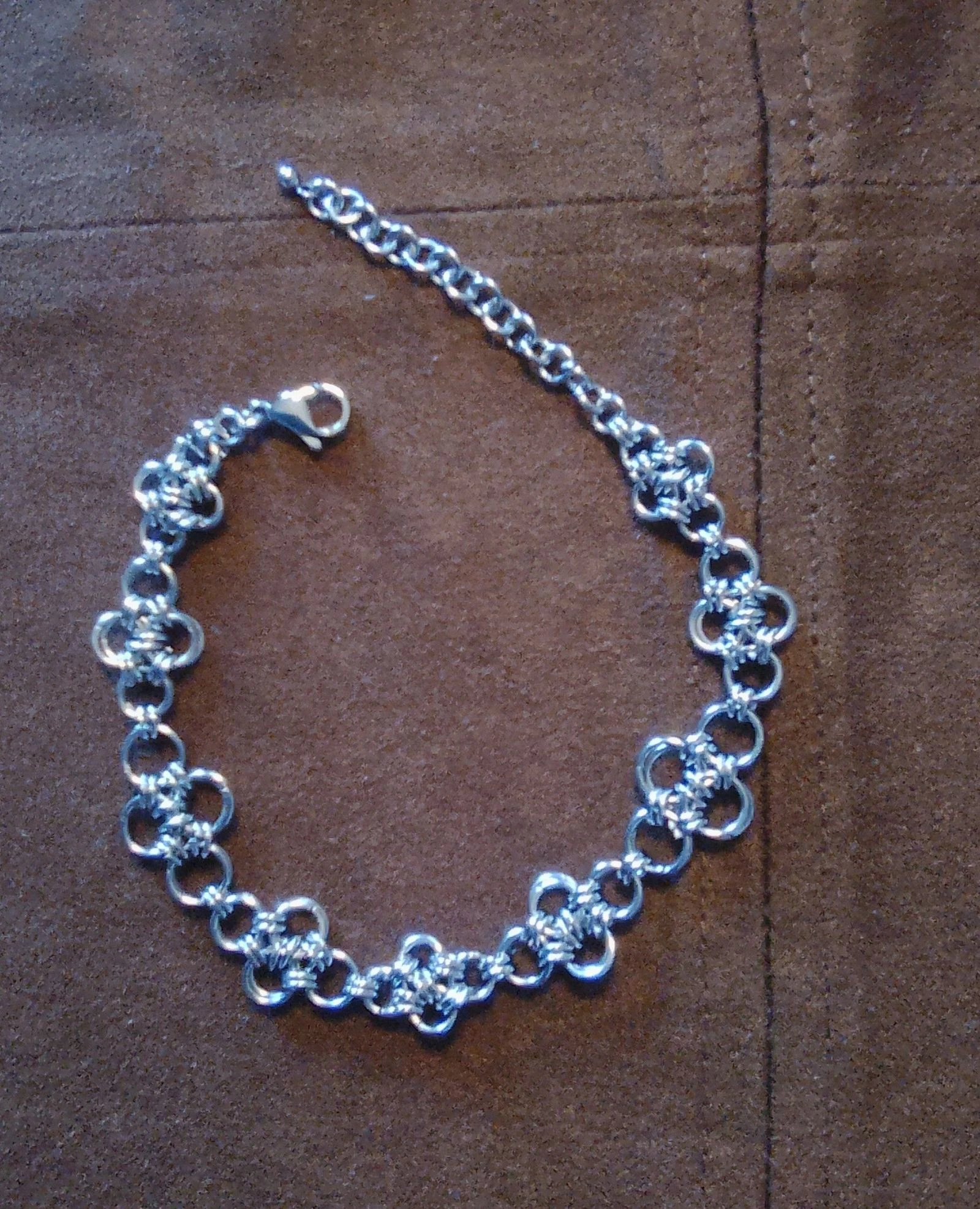 Unisex Japanese chainmail crescent bracelet – photo 2